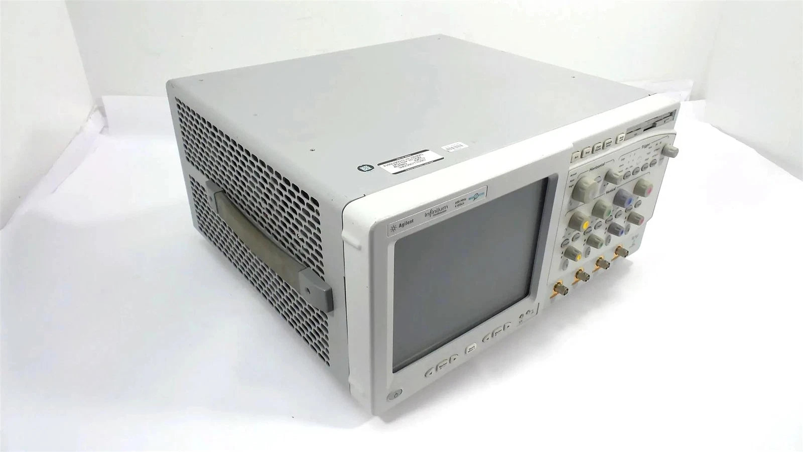 Agilent 54831M Infiniium Oscilloscope 600 MHz 4 GS/a with Accessories