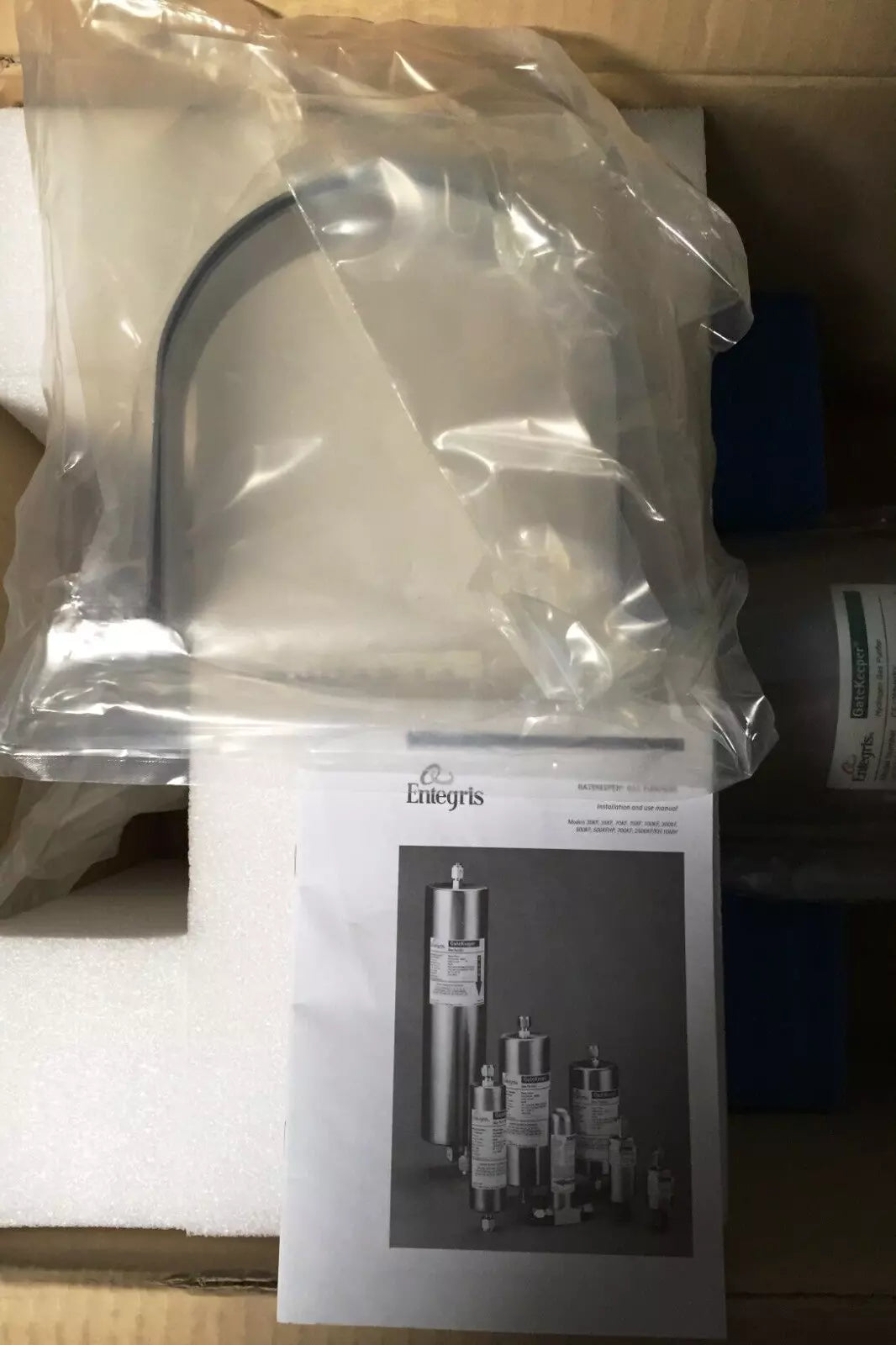 Entegris CE10MHH8Y Gatekeeper Inert Gas Purifier for Hydrogen Gas