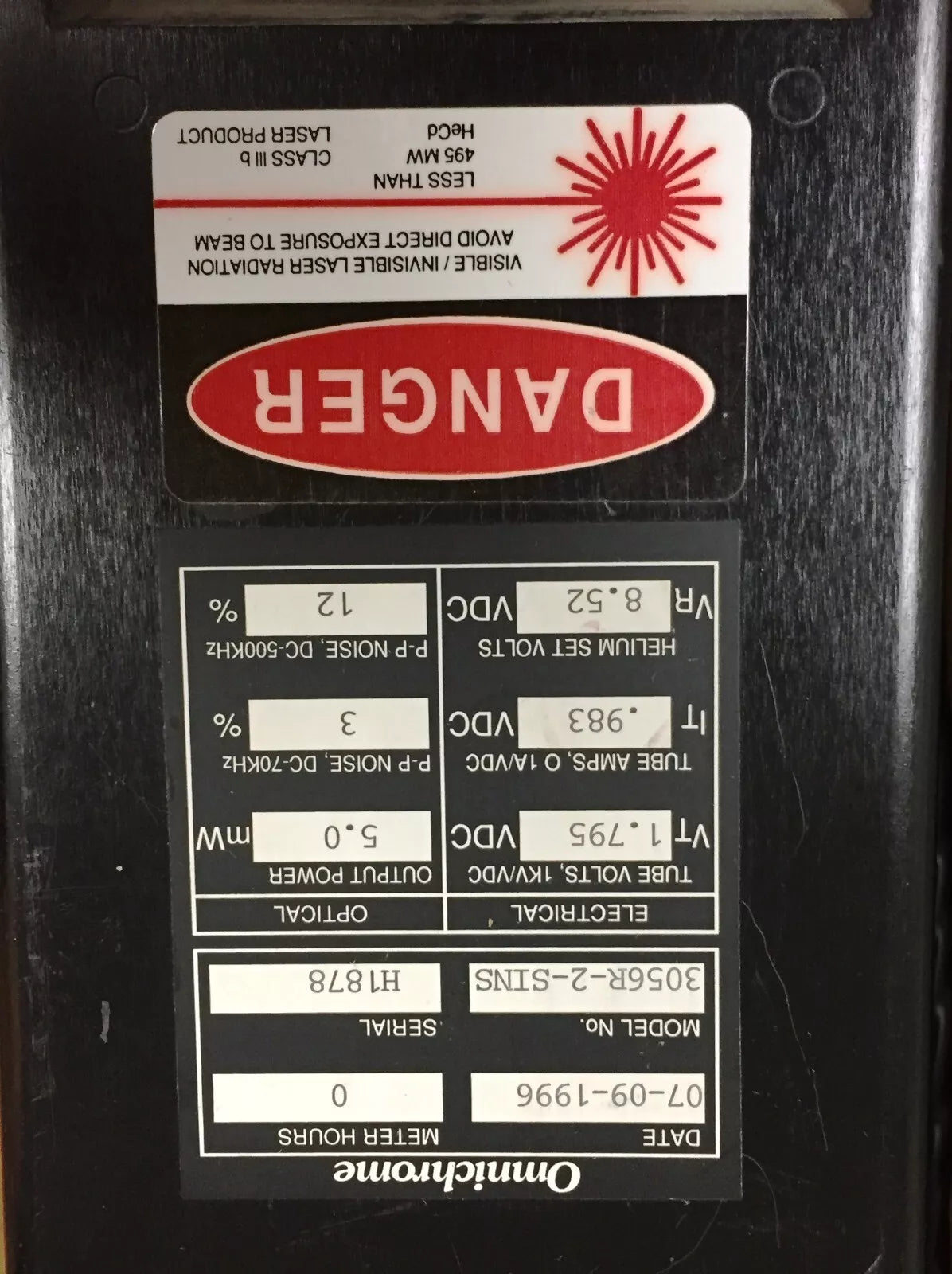 Omnichrome Model 3056R-2-SINS Laser & Model 100 Power Supply Controller