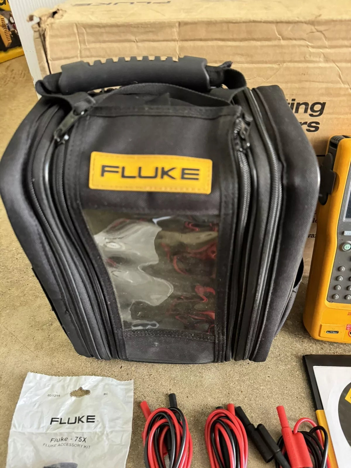 Fluke 754 Documenting Process Calibrator with HART Communication
