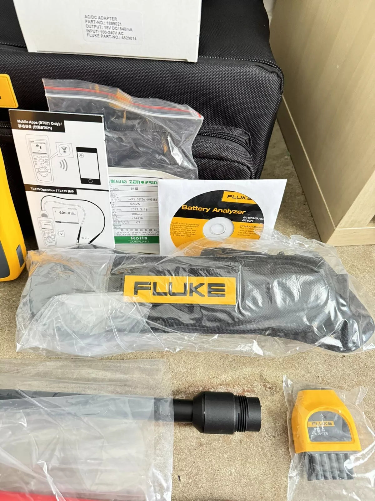 FLUKE BT520 Battery Analyzer Kit - New Sealed
