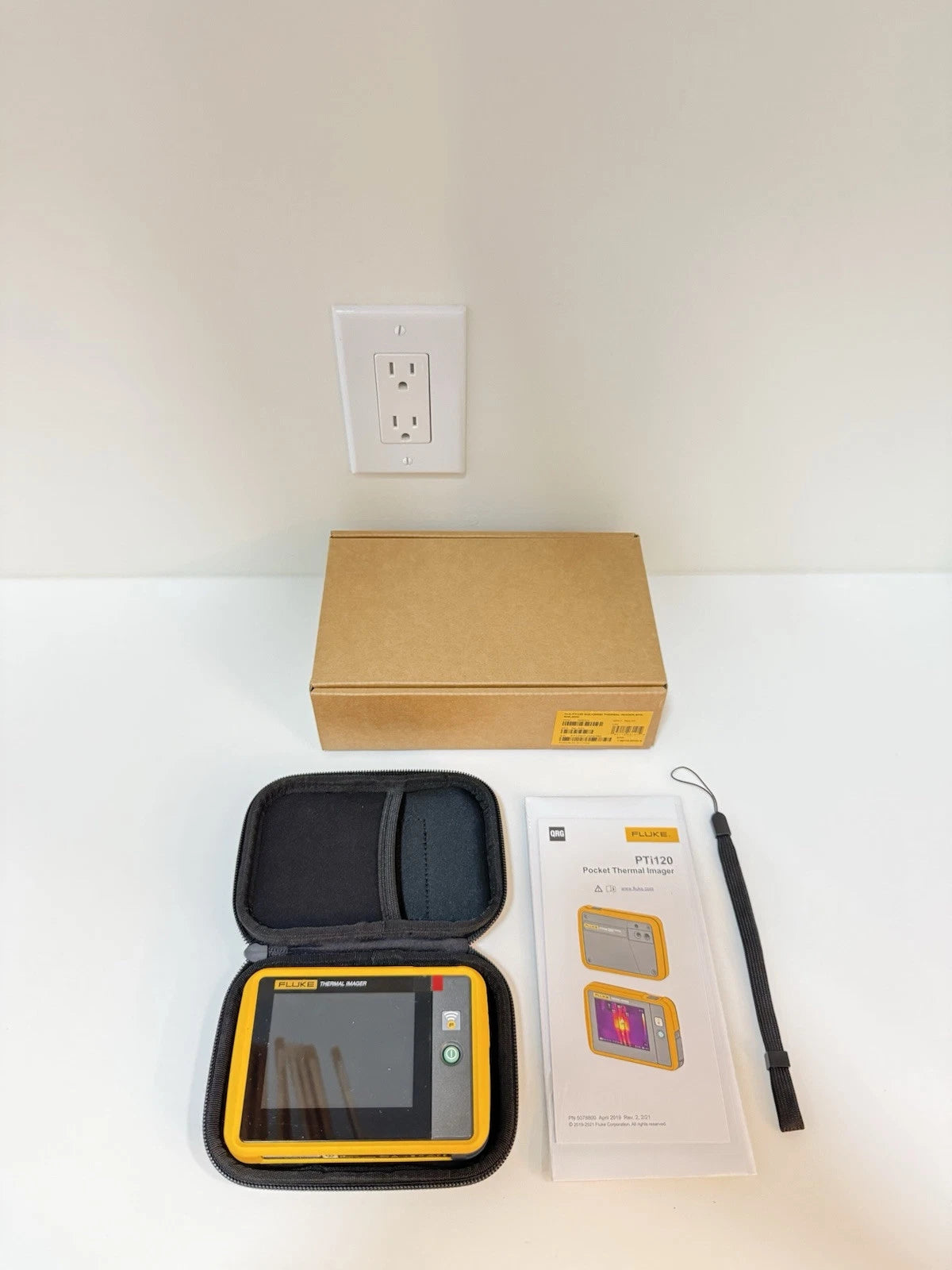 FLUKE PTi120 Pocket IR Thermal Imager (New Factory Sealed)