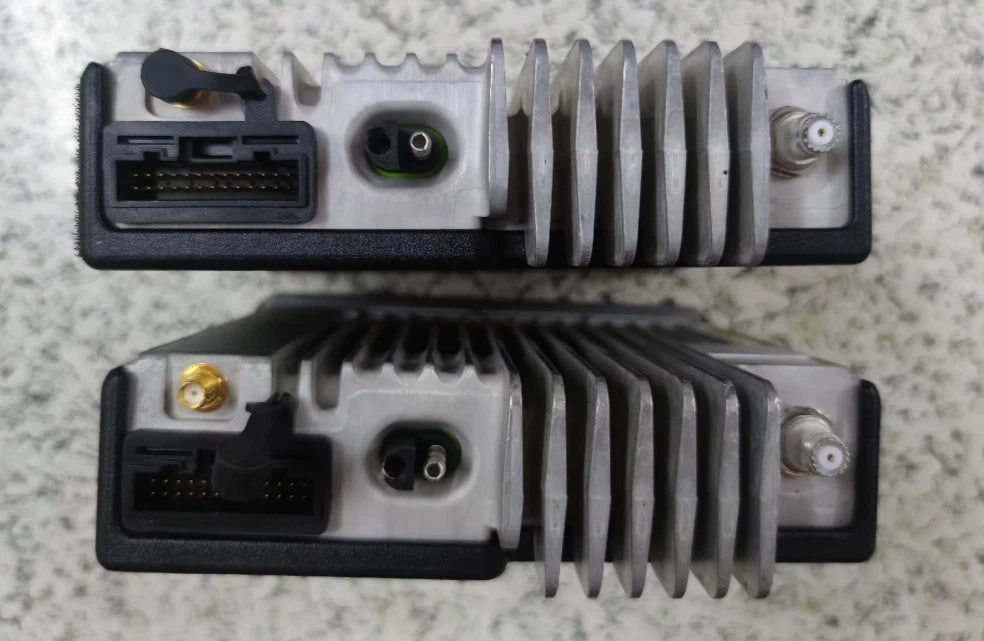 1pcs MOTOROLA intercom XiR M8668 car body