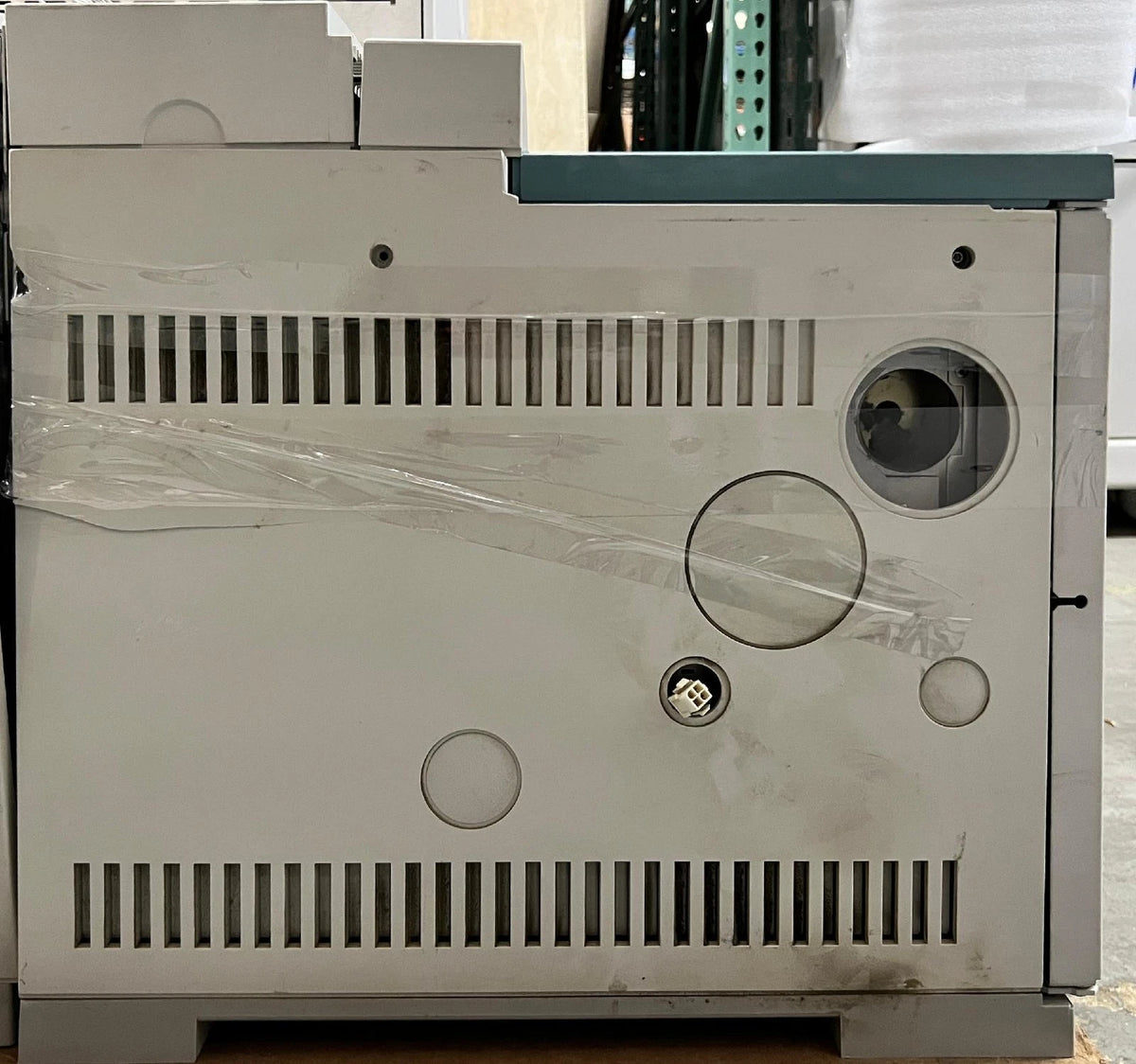 Agilent 6890N US10315103 Gas Chromatograph