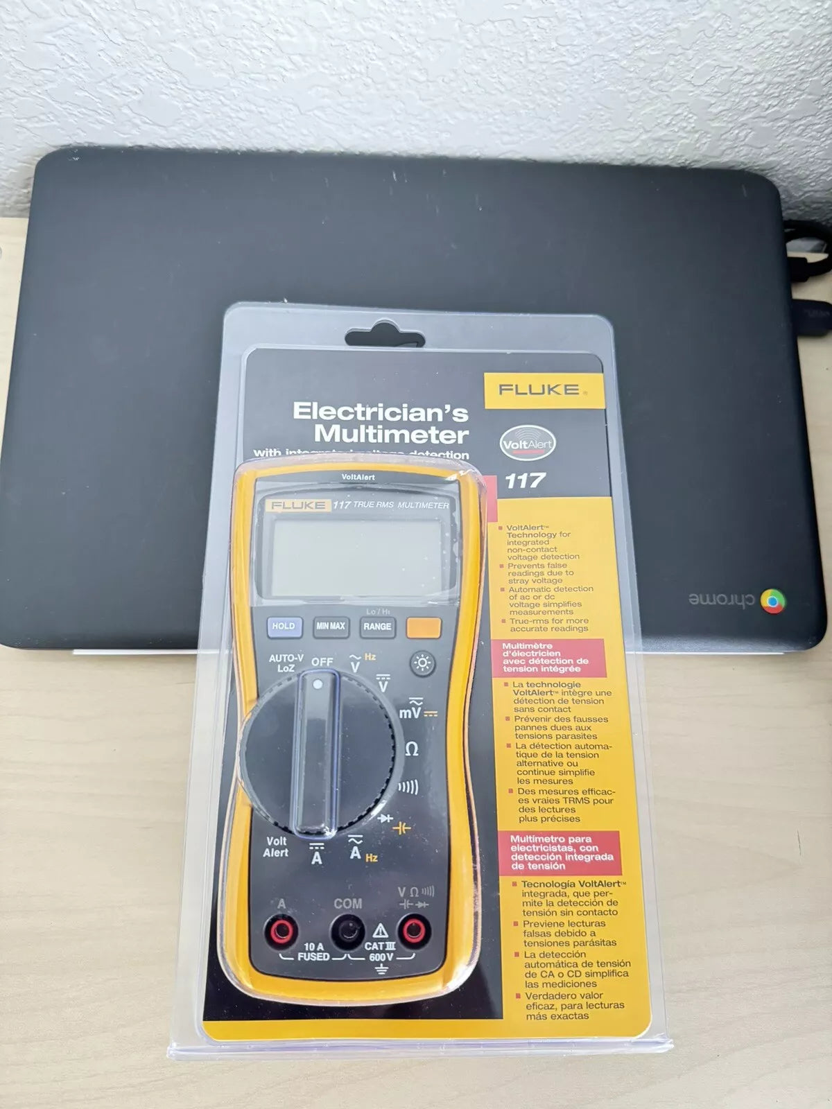 Fluke 117 True RMS Multimeter - New Sealed