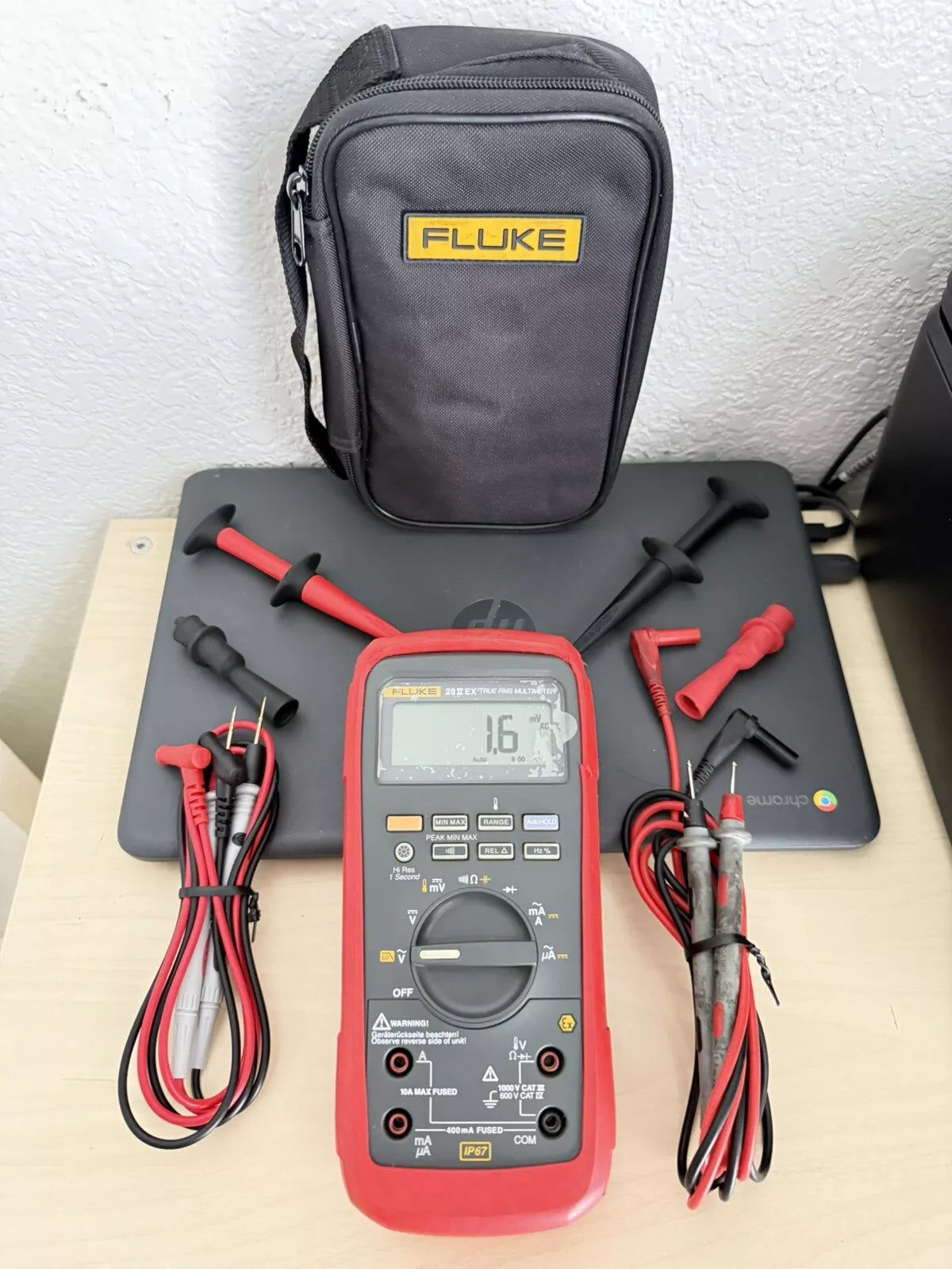 Fluke 28 II Ex True RMS Multimeter with Leads & Bag
