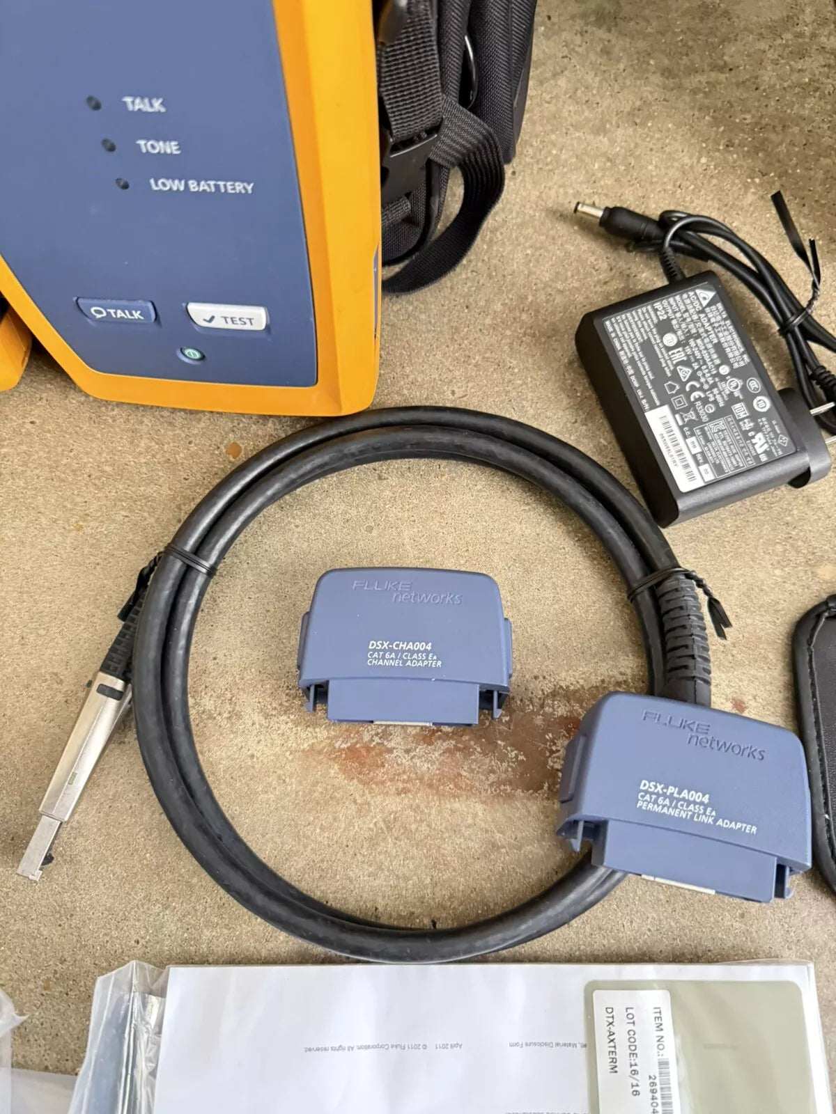 Fluke Networks DSX-5000 Versiv Cat6 Cable Certifier Tester Kit