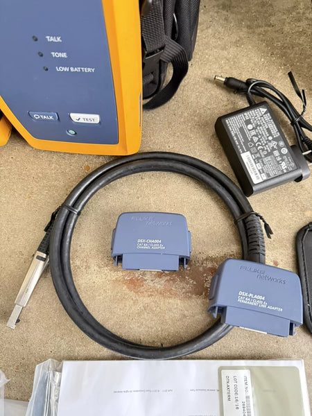 Fluke Networks DSX-5000 Versiv Cat6 Cable Certifier Tester Kit