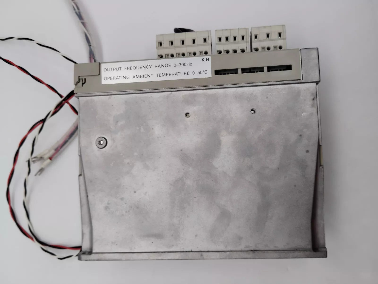 Yaskawa SGDM-02ADA Servo Pack Driver 240V AC Precision Controller 200W