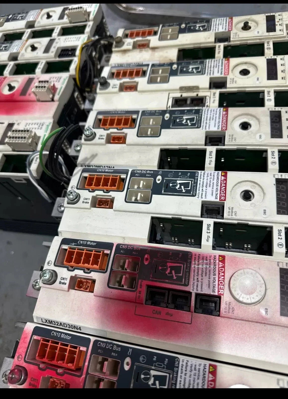 Schneider Electric LXM32SD18N4 Servo Drive 1.8kW Single-Axis Motion Controller