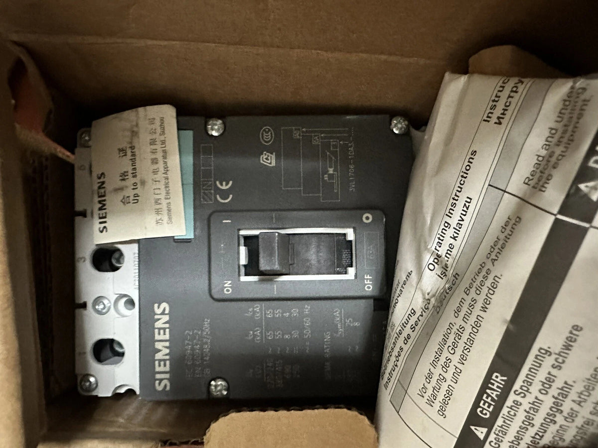 Siemens 3VL1706-1DA33-0AA0 Circuit Breaker: 3 Pole, 125 Amp, MCCB Type