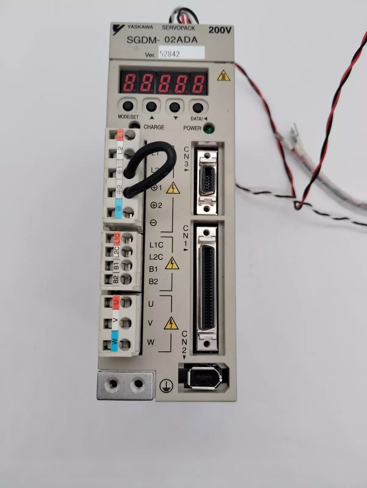 Yaskawa SGDM-02ADA Servo Pack Driver 240V AC Precision Controller 200W