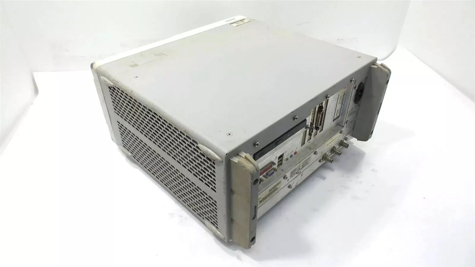 Agilent 54831M Infiniium Oscilloscope 600 MHz 4 GS/s 4-Channel