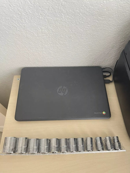 CAT/Snap-On Metric 12 Piece Socket Set - New