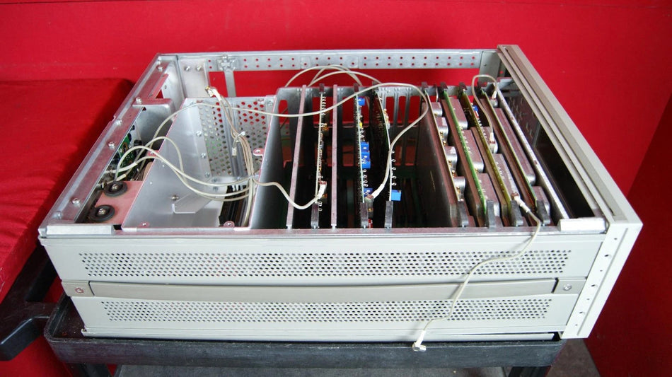 HP Agilent 83621A 10 MHz to 20 GHz Synthesized Sweeper 3420A00578 PARTS UNIT