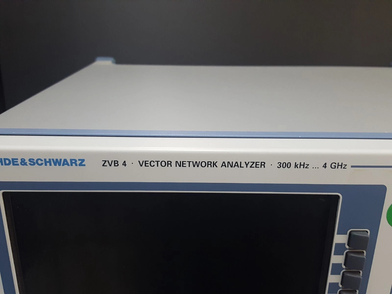 R&S ZVB4 Vector Network Analyzer, 2 Ports, 300kHz-4GHz (100507)