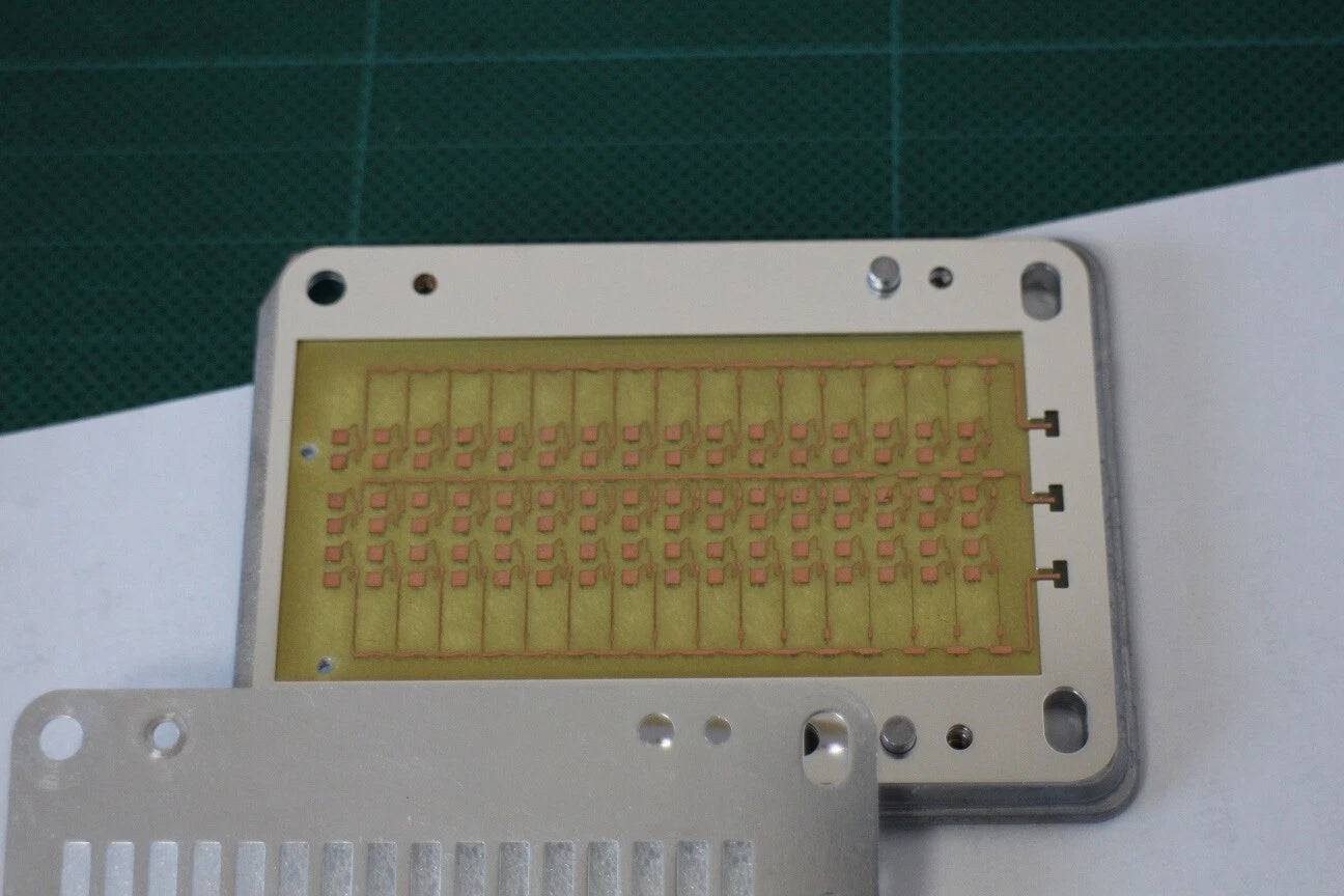 Non ARPA7603FT WR10 waveguide Phased array antenna – XG eqpt