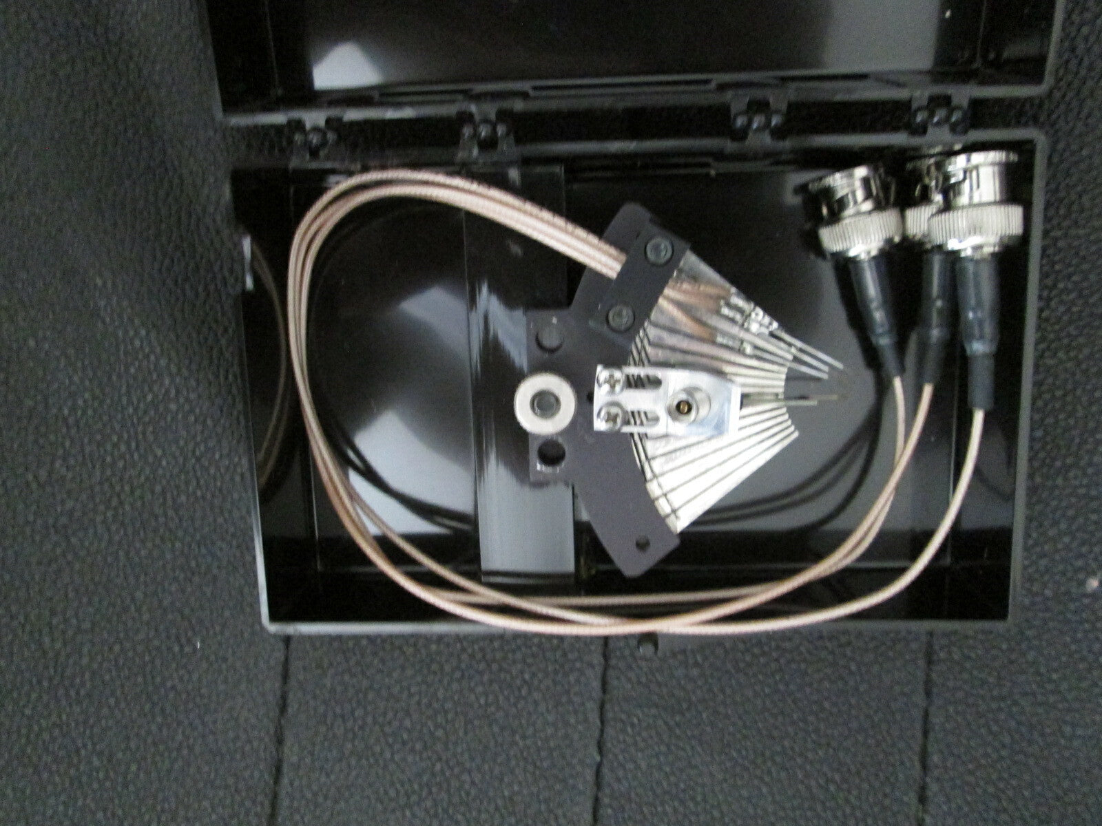GGB Industries Wafer Die Multicontact Wedge Probe