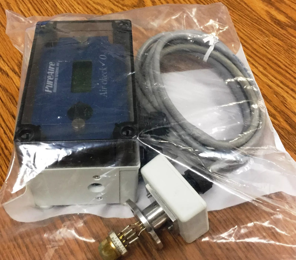 Pure Aire Model TX-1100-DKF25 Trace Oxygen Analyzer Monitoring System, P/N 99097