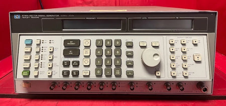 HP Agilent Keysight 8780A Vector Signal Generator with Option W30