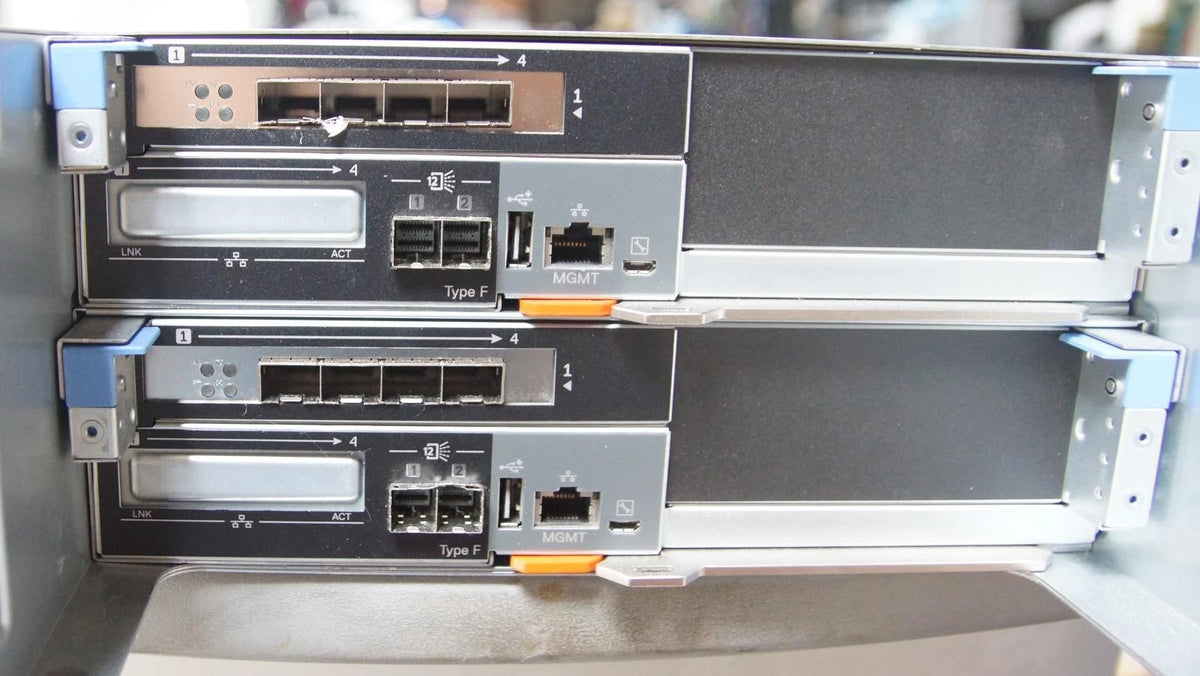 Dell EMC SCv3000 Storage Array with 10x 2.4TB 10K SAS HDDs, Type F Controllers