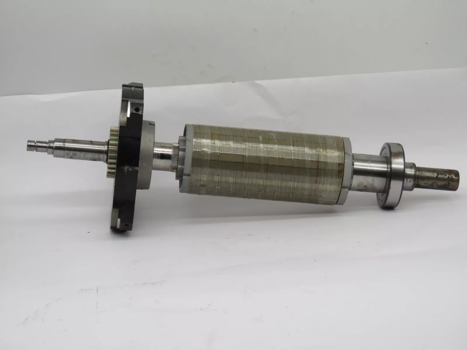 SEW-EURODRIVE CFM90LA/BR/TF/AK1H/SB50 Servo Motor Rotor Shaft Magnet