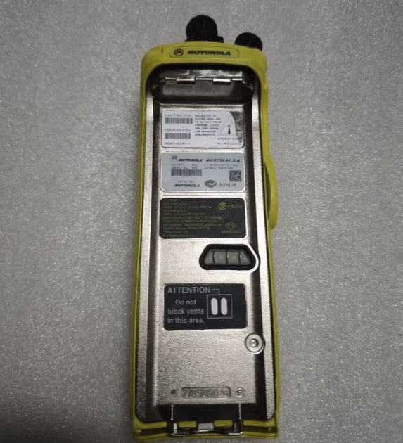 Motorola XTS5000R UHF450-520FPP  AEX-256 NO battery