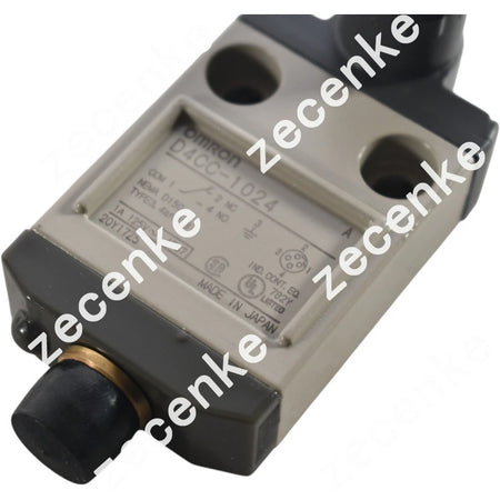 Omron D4CC-1024 Limit Switch AC Low Roller Lever