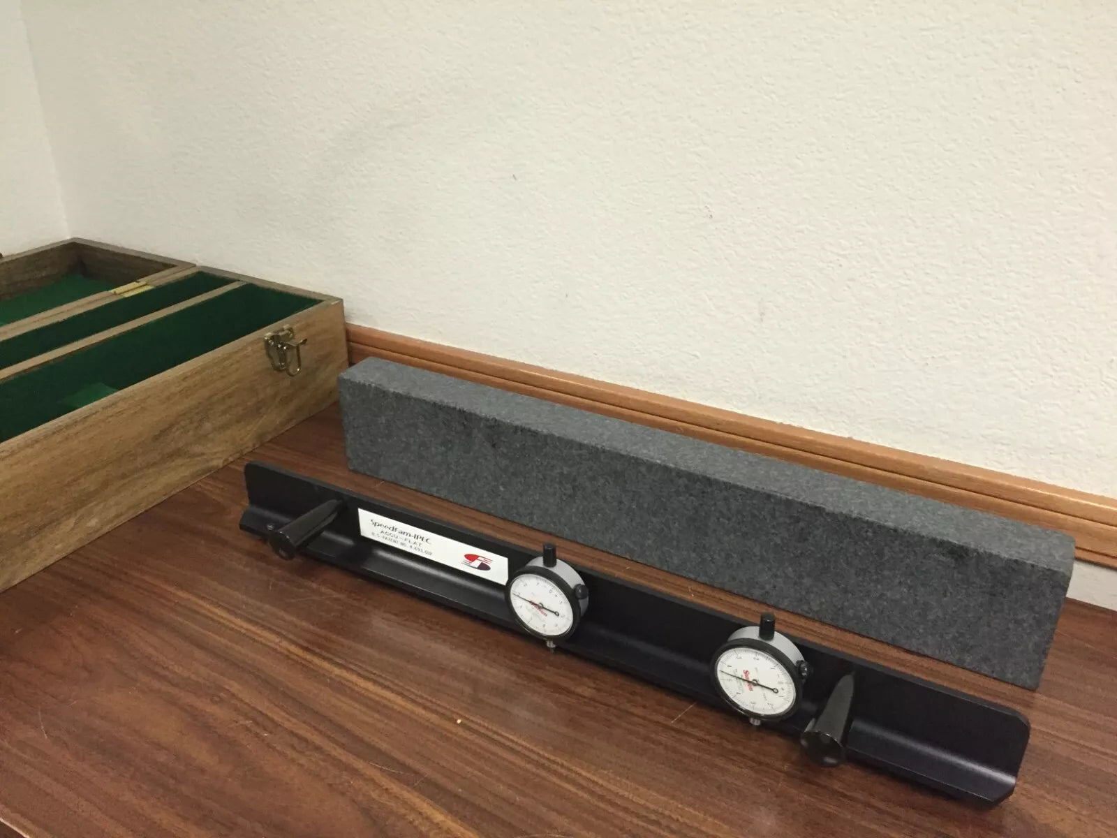 SpeedFam Accu-Flat: Wafer Polishing Flatness Monitoring & Control System