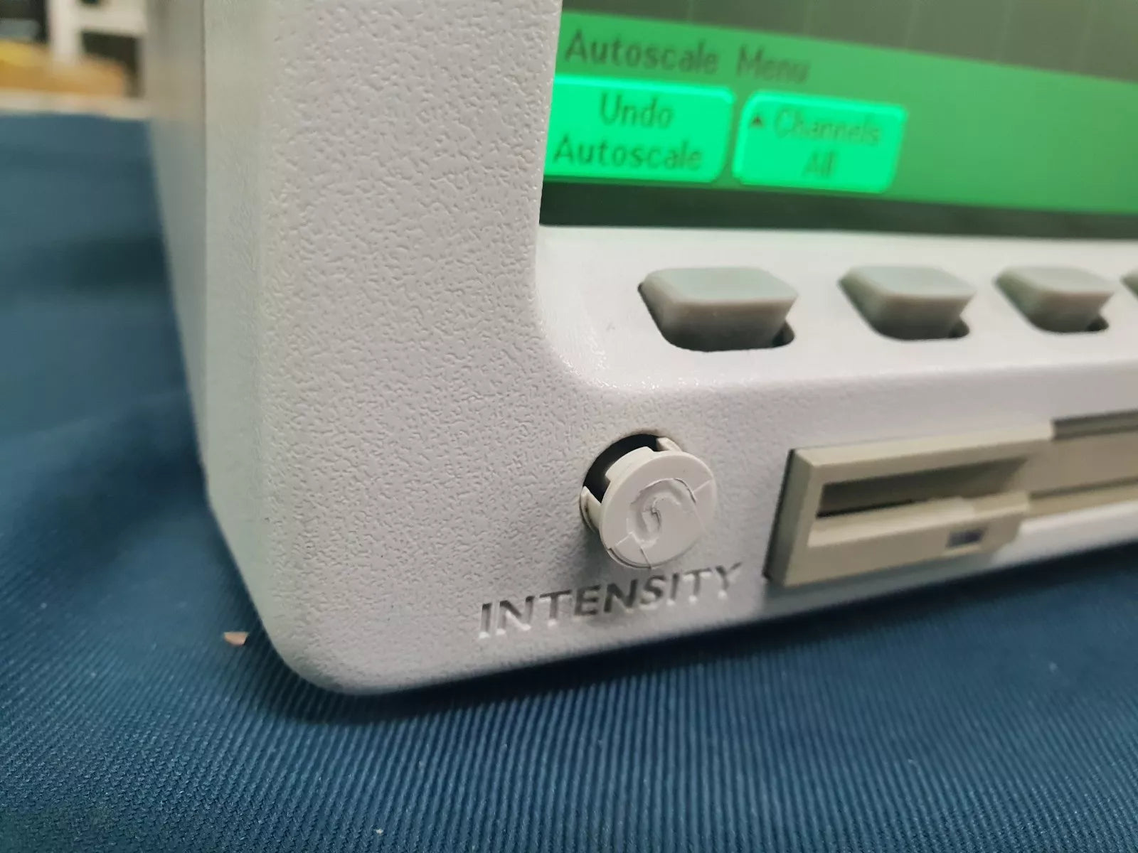 HP/Agilent 54641A 2-Channel 350 MHz Oscilloscope