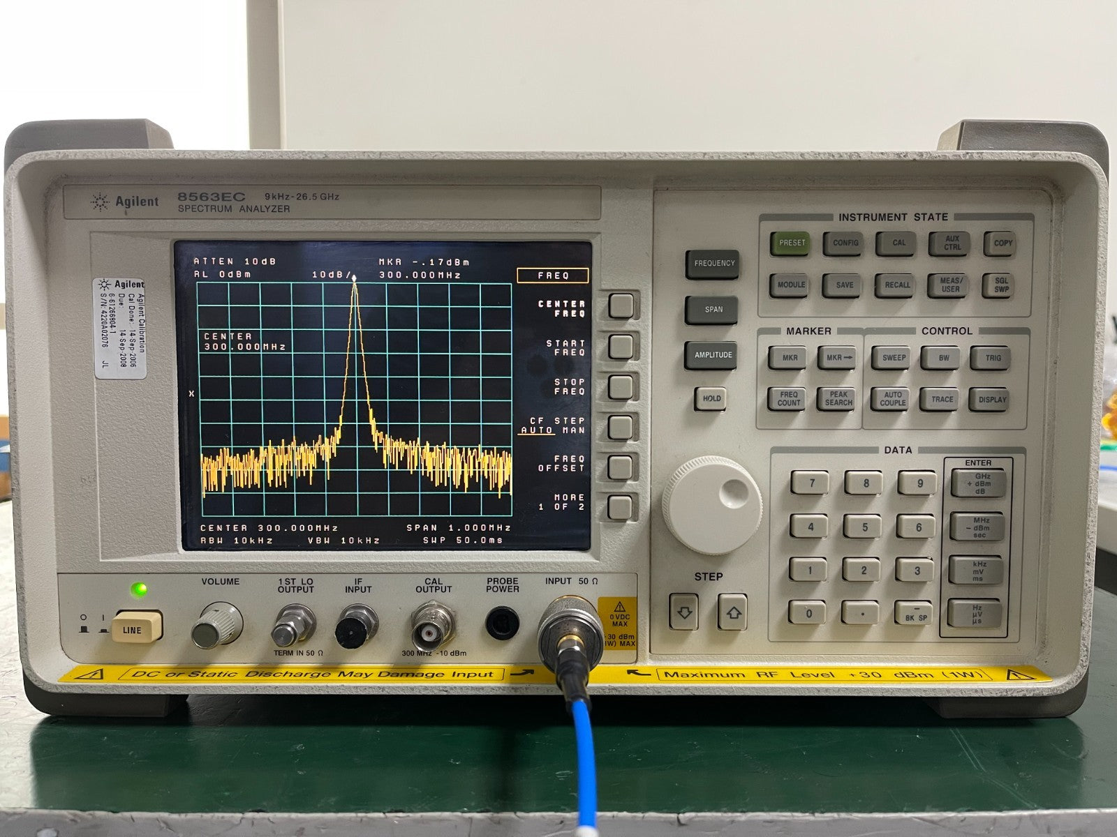 Agilent 8563EC 9KHz - 26.5GHz Spectrum Analyzer w/ opt. 007 _02076 - XG eqpt