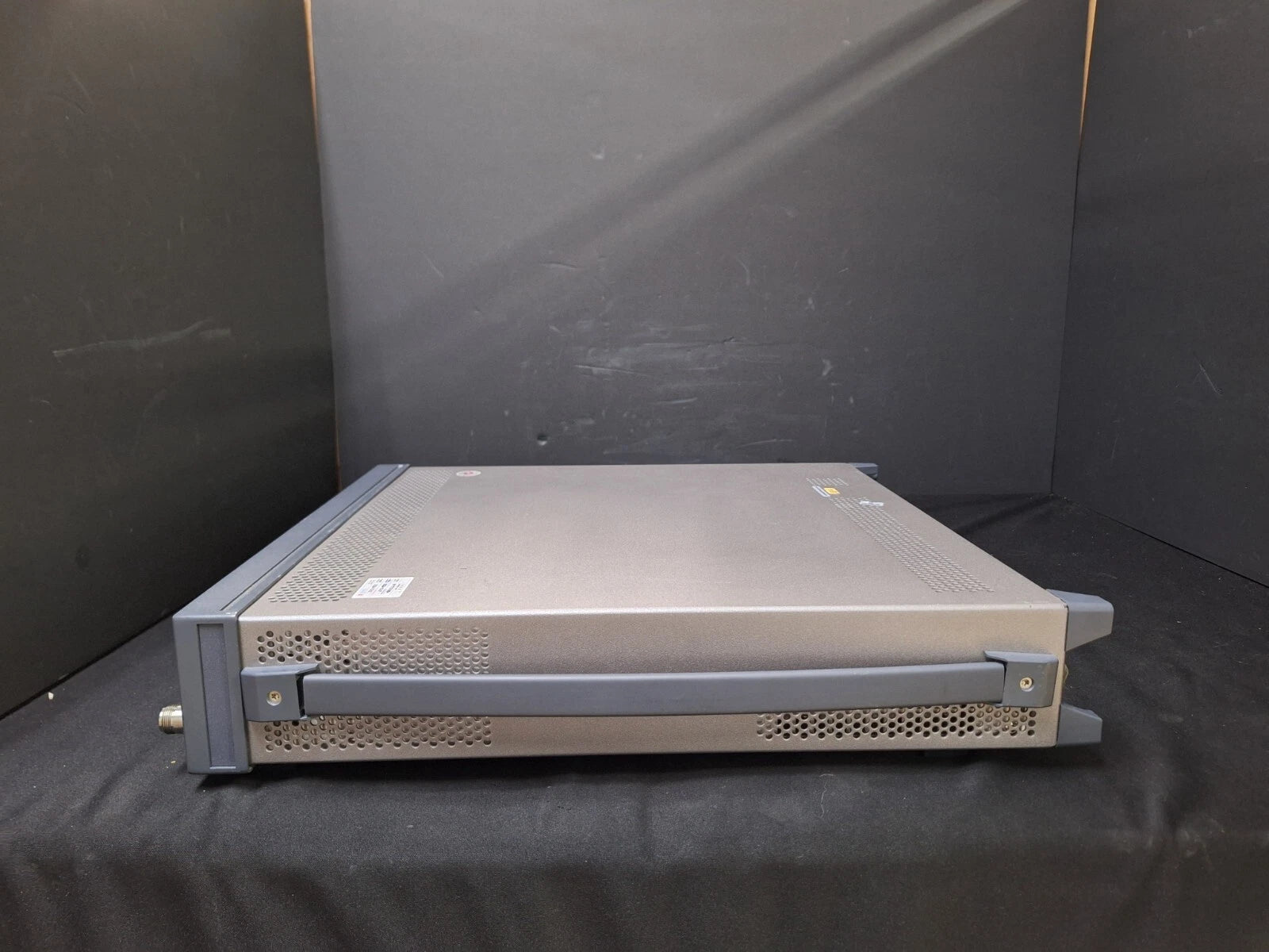 Keysight N5182B 6GHz Signal Generator with Multiple Options (Opt. 012, 099, 1EA, 506, 656, 657, 660)