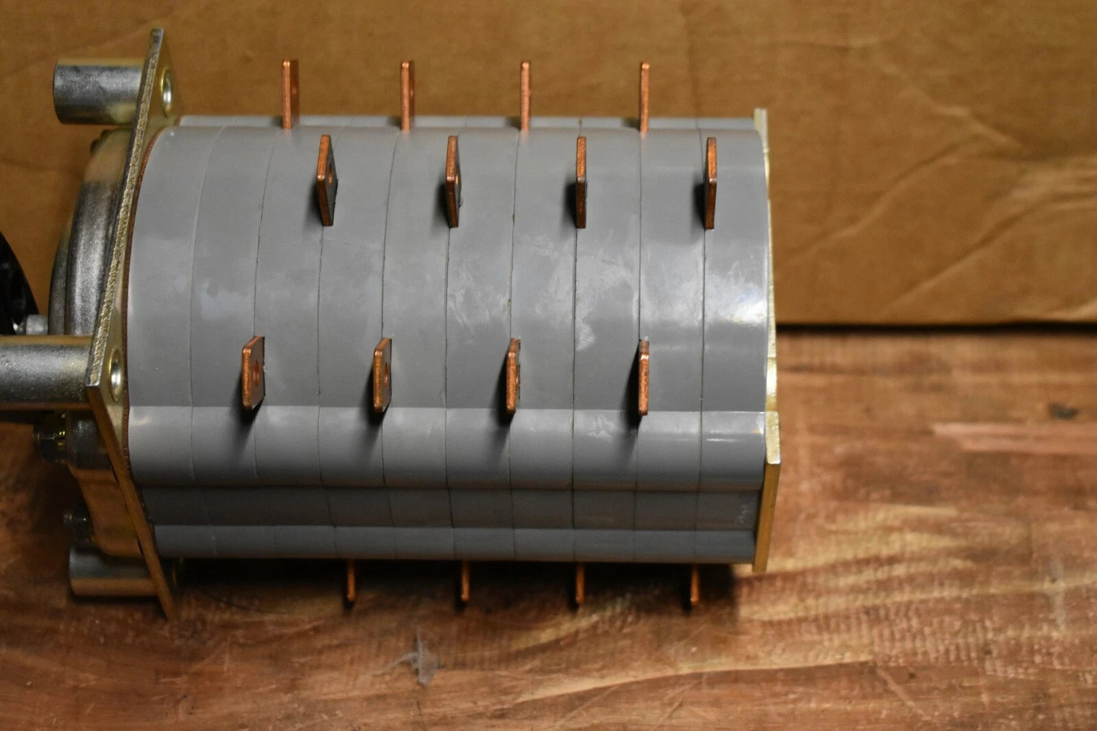 Compact Anainstr Amplifier: 30W Digital Combo Amp