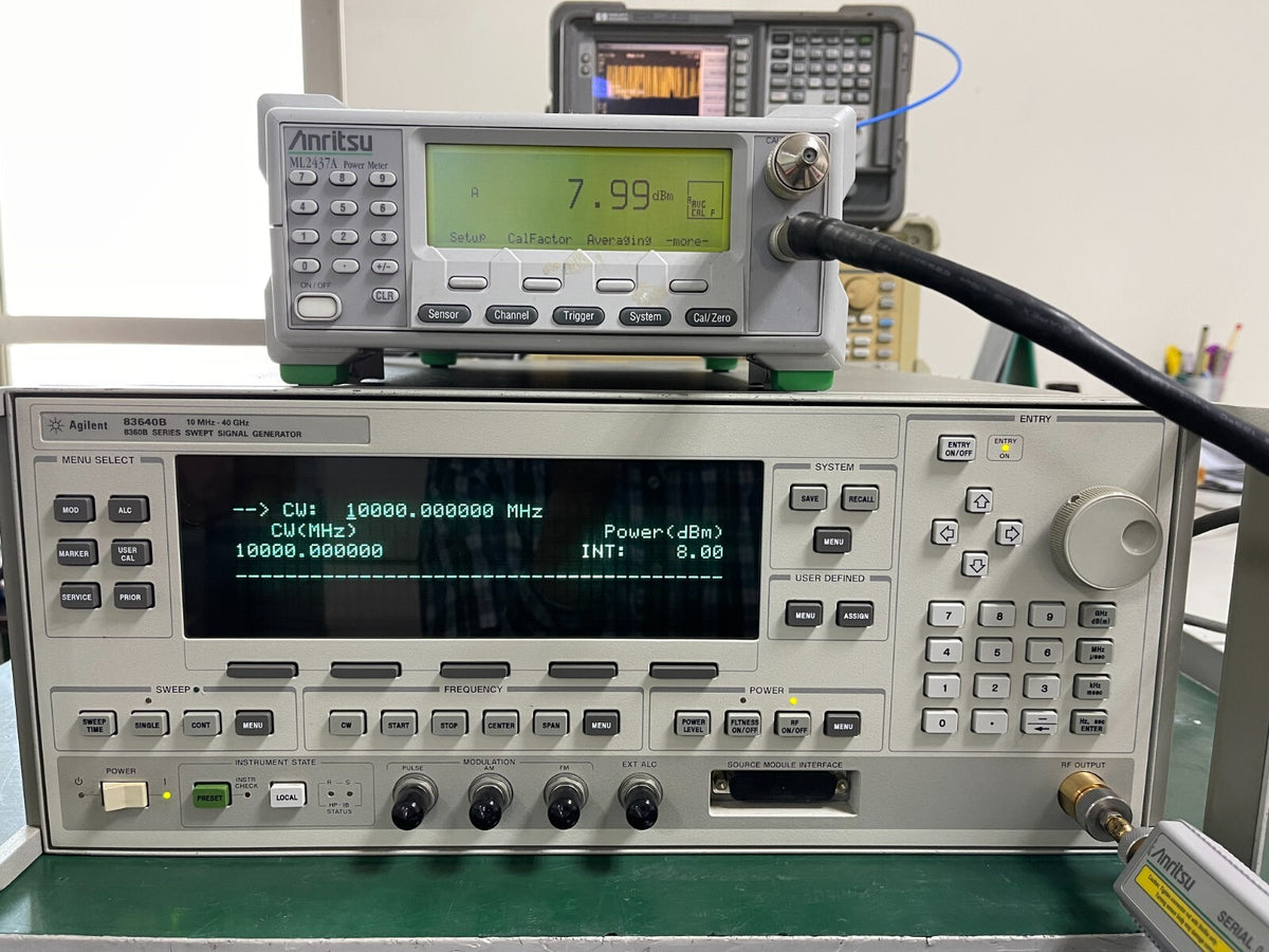 HP Agilent 83640B 10MHz-40GHz Synthesized Sweep Signal Generator001/002/008_0837 - XG eqpt