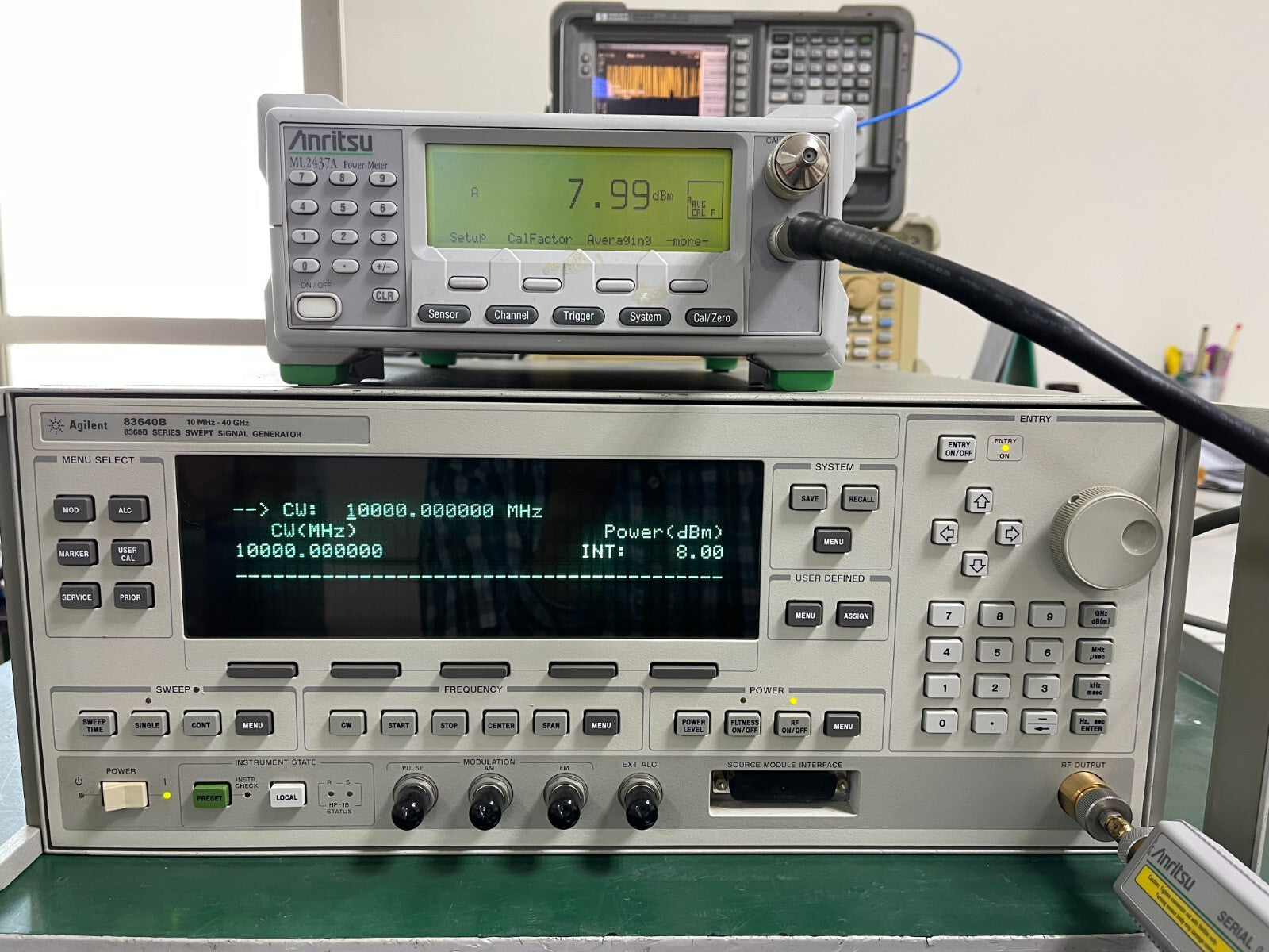 HP Agilent 83640B 10MHz-40GHz Synthesized Sweep Signal Generator001/002/008_0837 - XG eqpt