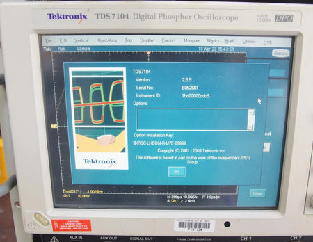 Tektronix TDS 7104 4Ch 1GHz 1GSa/s Digital Phosphor Oscilloscope