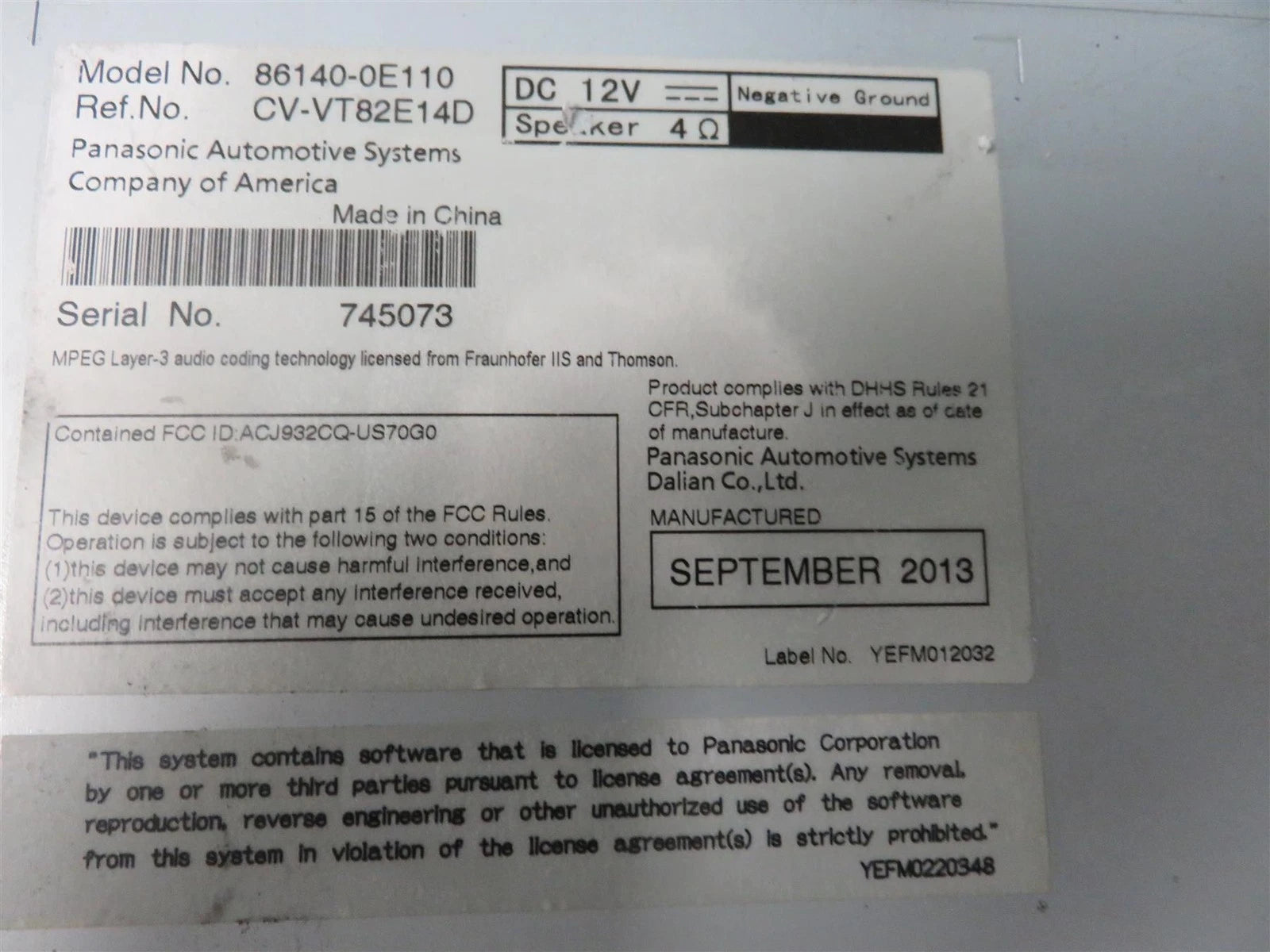 12 -13 Toyota Highlander 57055 Radio Receiver Display  86140-0E110