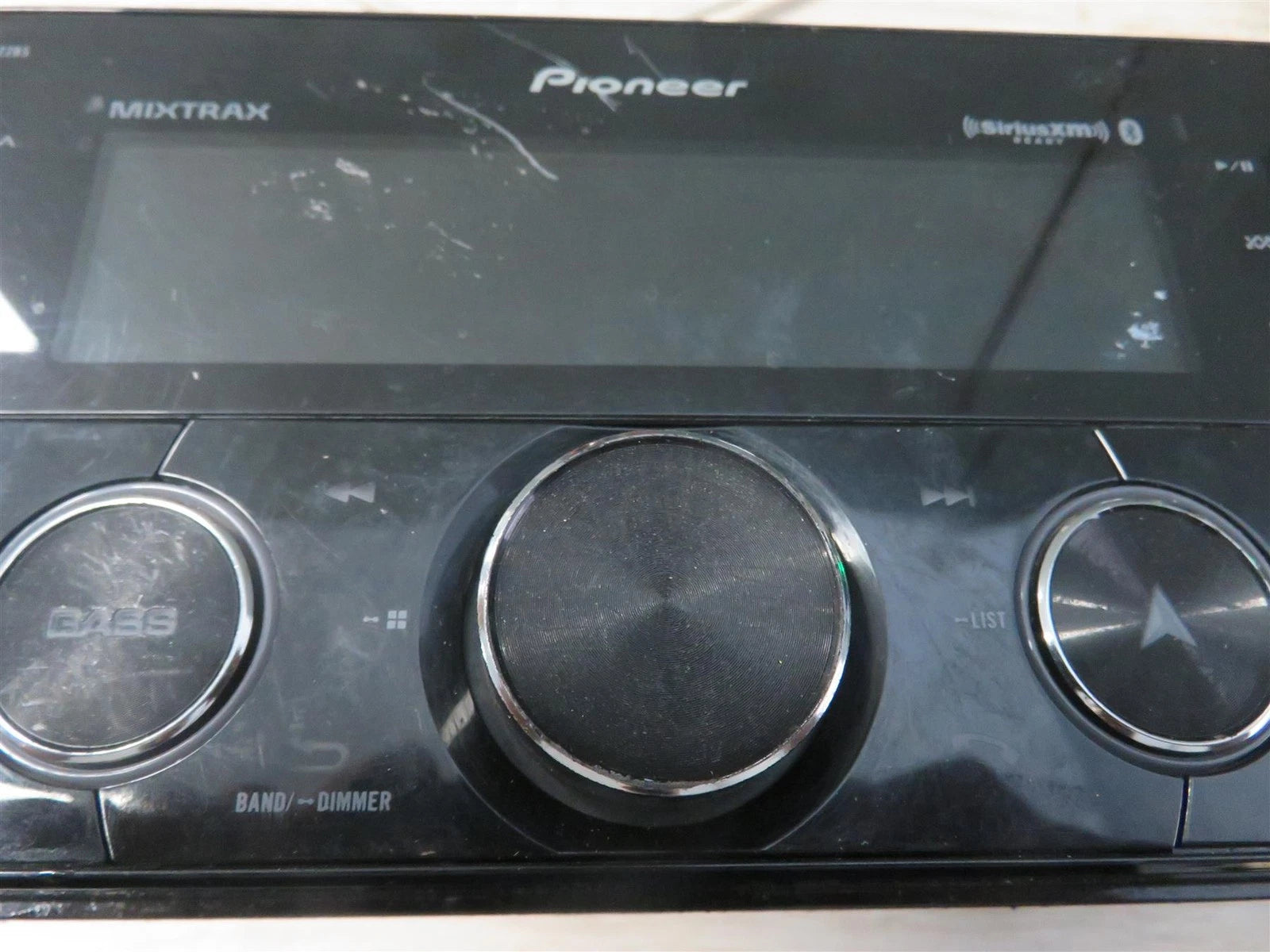 Pioneer MVH-S622BS 2-Din Digital Media Receiver - Free shipping
