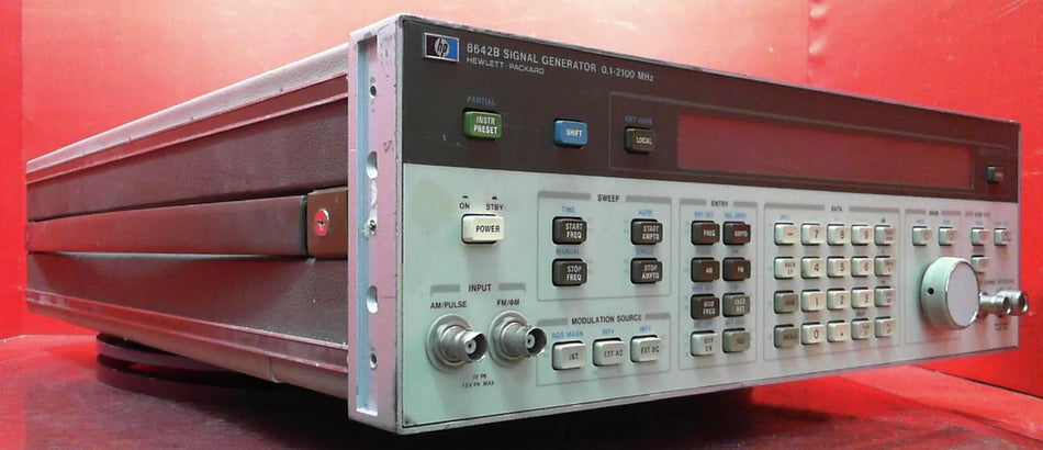 HP Agilent 8642B 100kHz - 2115MHz High Performance Synthesized Signal Generator