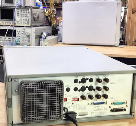 Agilent HP 83620A 20GHz Synthesized Sweep Generator with Calibration, Opt: 001,008