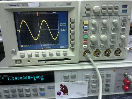 3245A High Resolution Signal Source by Agilent