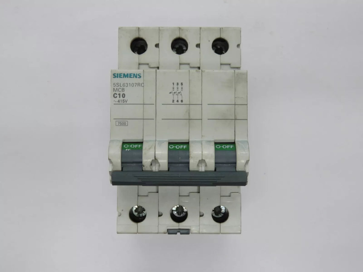 SIEMENS 5SL63107RC MCB Circuit Breaker 3A 3 Pole 7.5 kA, C-Curve