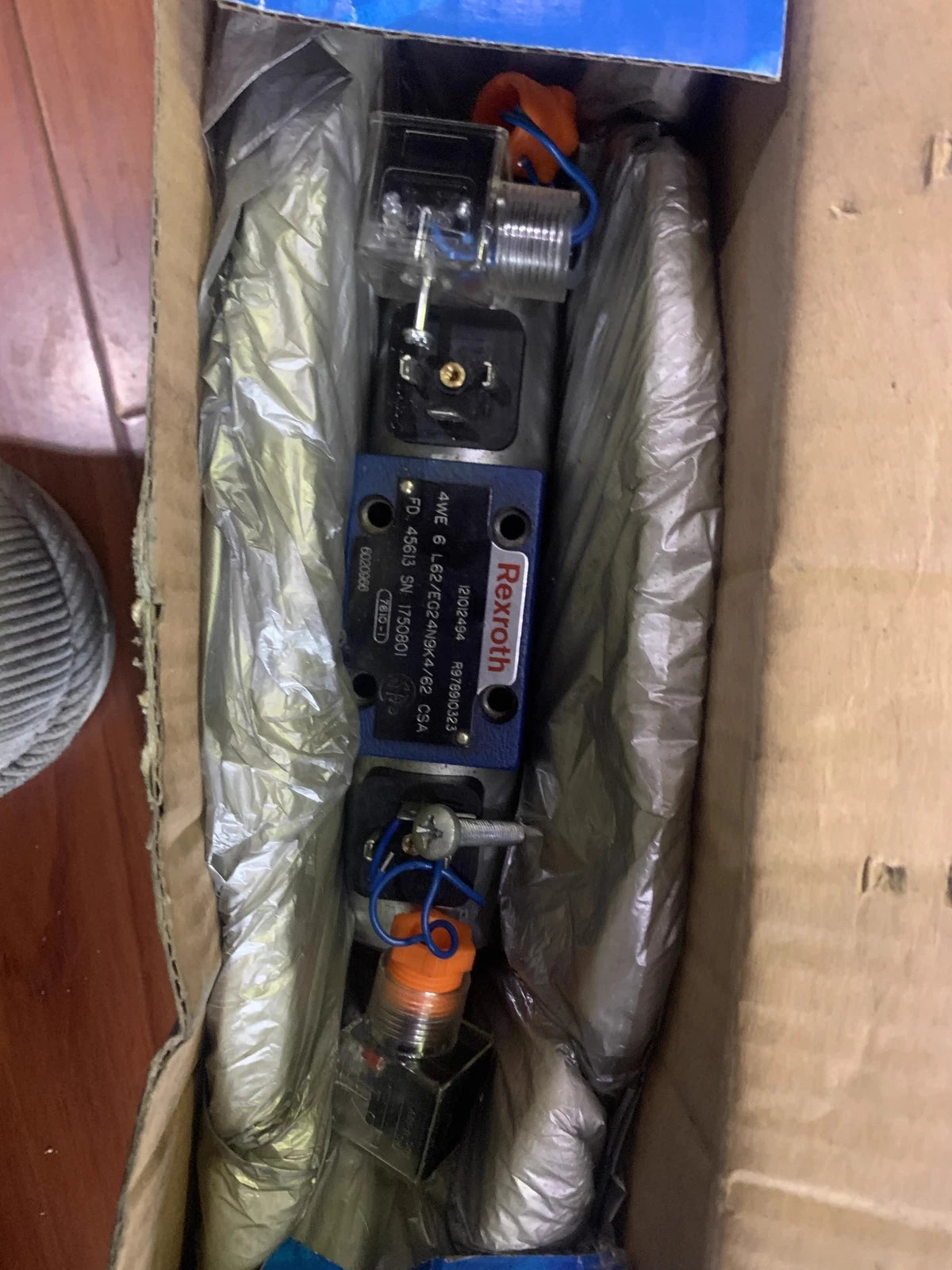 Rexroth 4WE6 L62/EG24N9K4/62 R978910323 Hydraulic Directional Control Valve