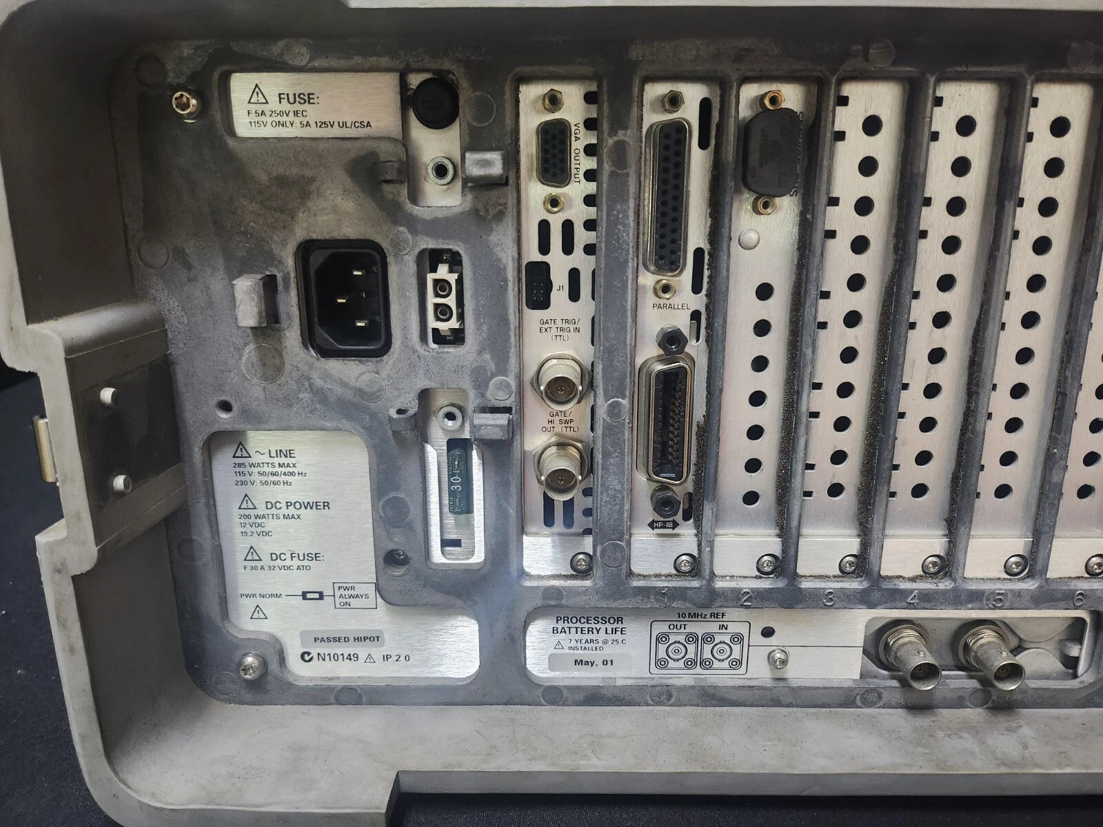 Agilent E7402A EMC Analyzer 9kHz to 3GHz with Opt 1DR, 1DS, 060, B72