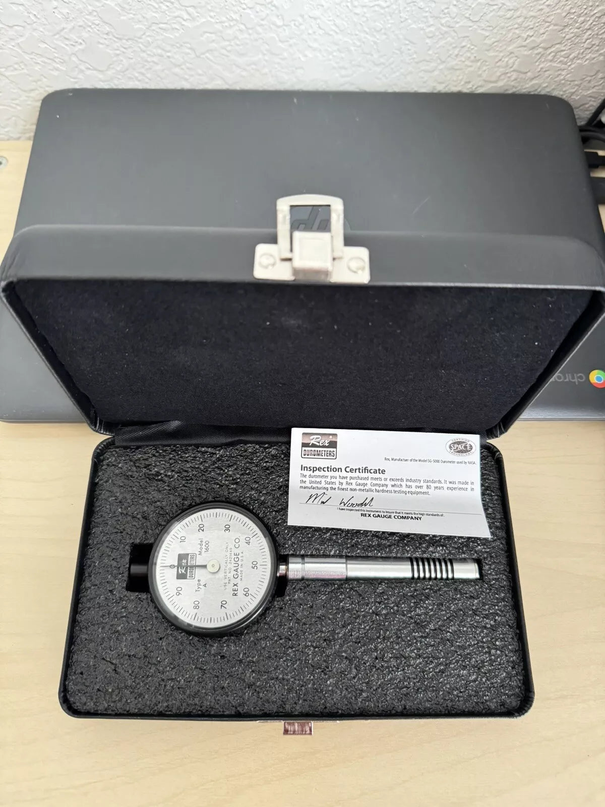 Rex Durometer Model 1600 Type A in Great Condition with Hard Case