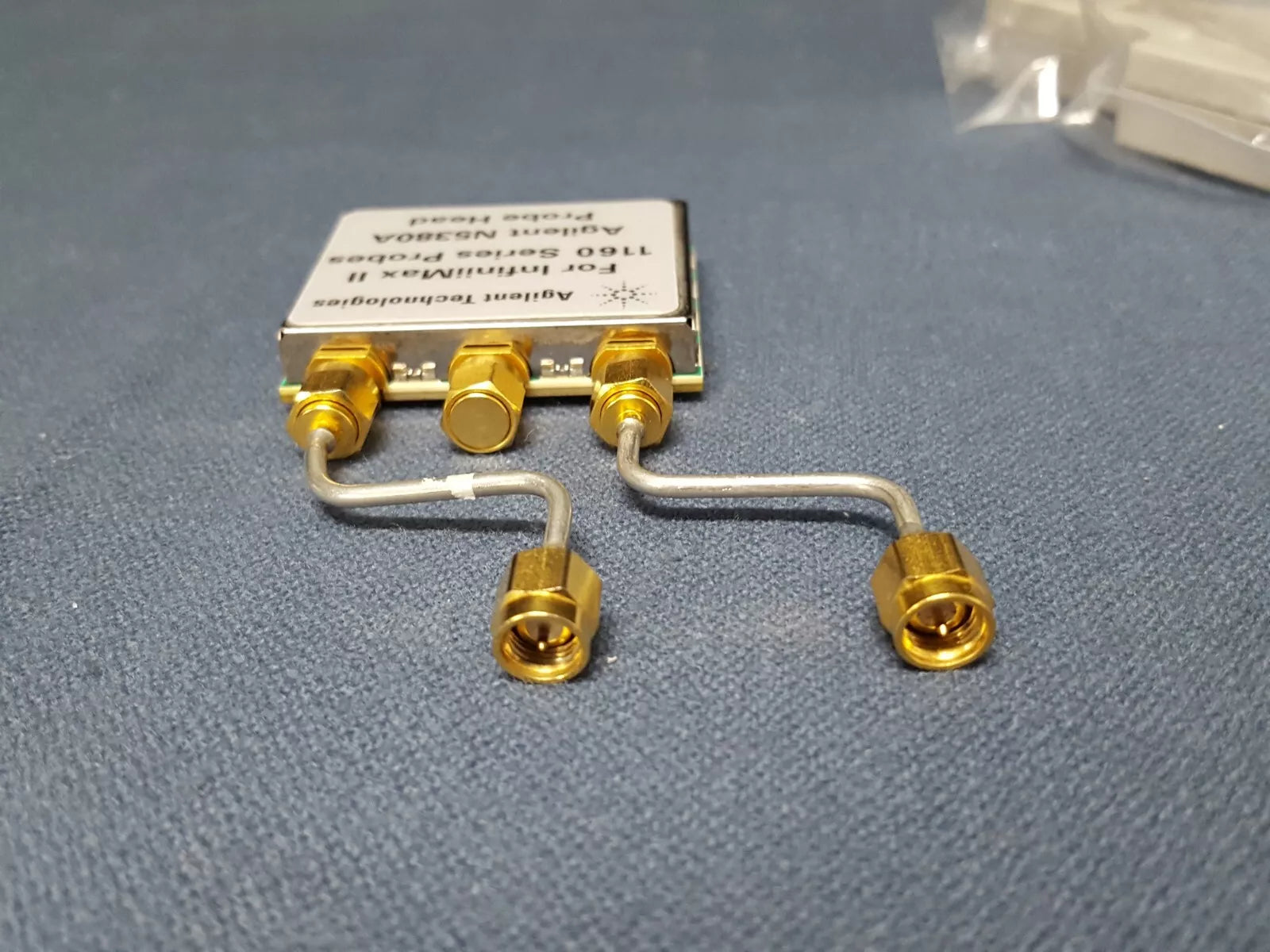 Agilent N5380A InfiniiMax II 12 GHz Differential SMA Adapter