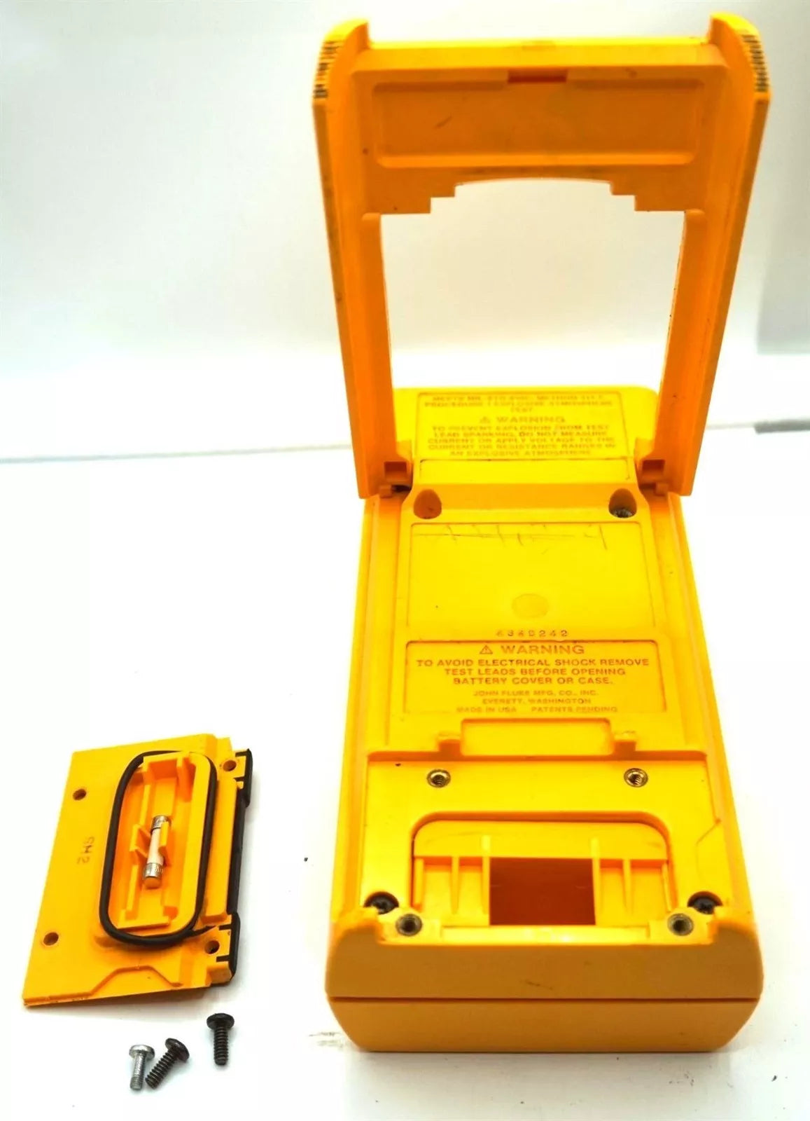 Fluke 27 Multimeter for Accurate Electrical Measurements