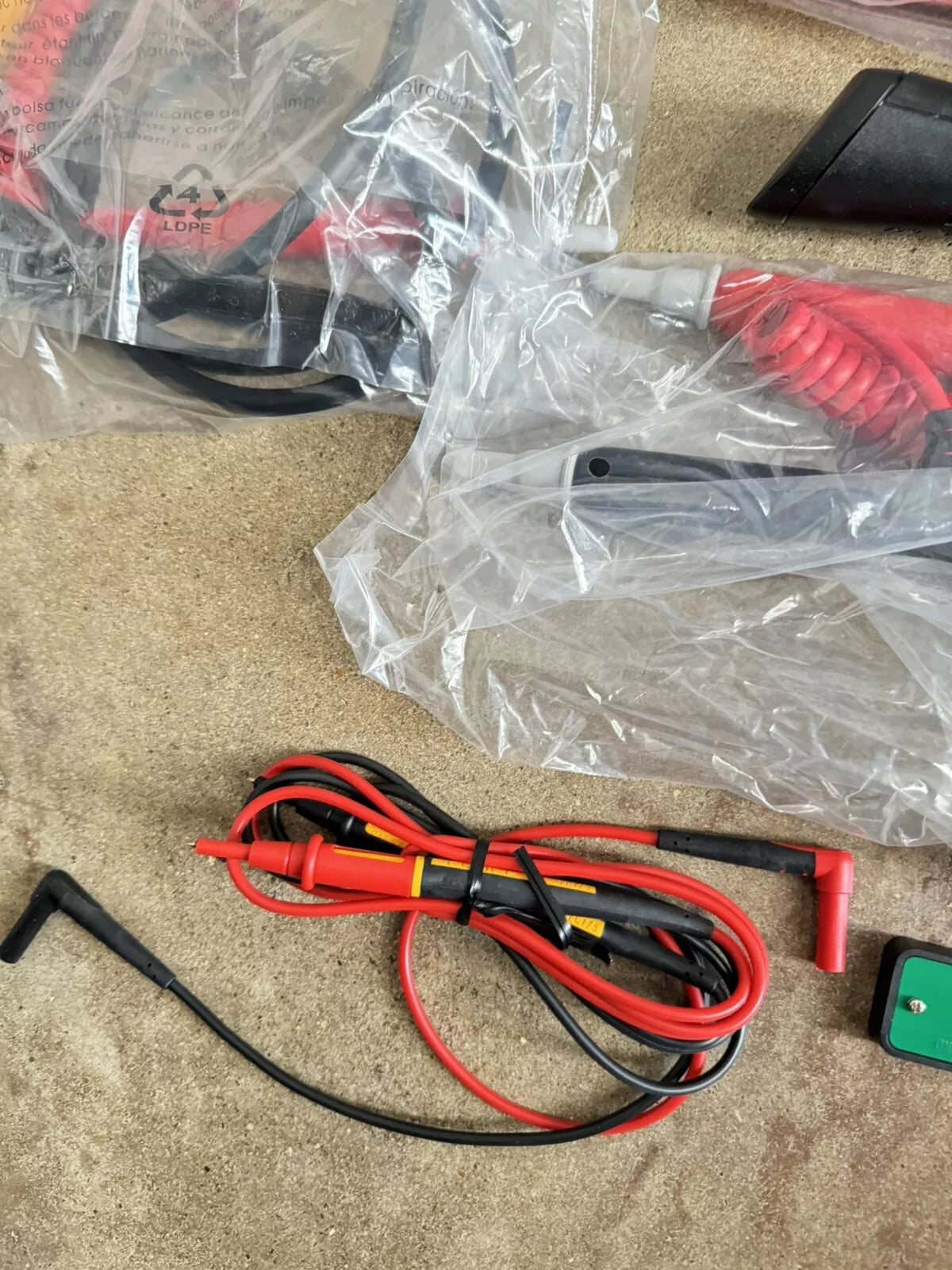 FLUKE BT520 Battery Analyzer Kit - New Sealed