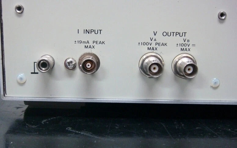 HP 4140B Parameter/DC Voltage Source
