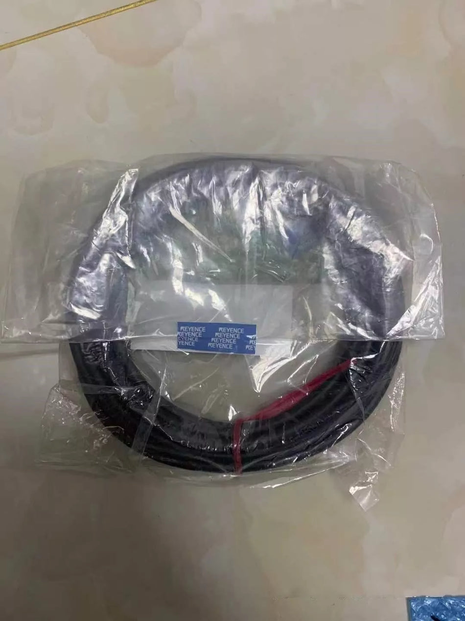 1PC NEW KEYENCE CA-D5MXE visual image light source cable () #N1679 YF